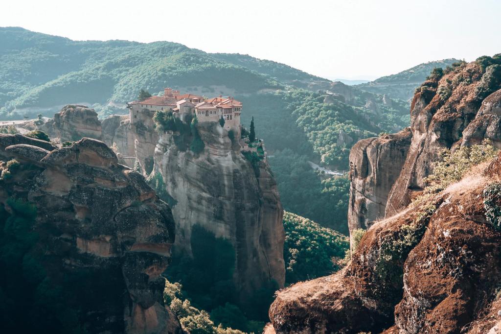 Explorez les Météores et ses monastères en Grèce